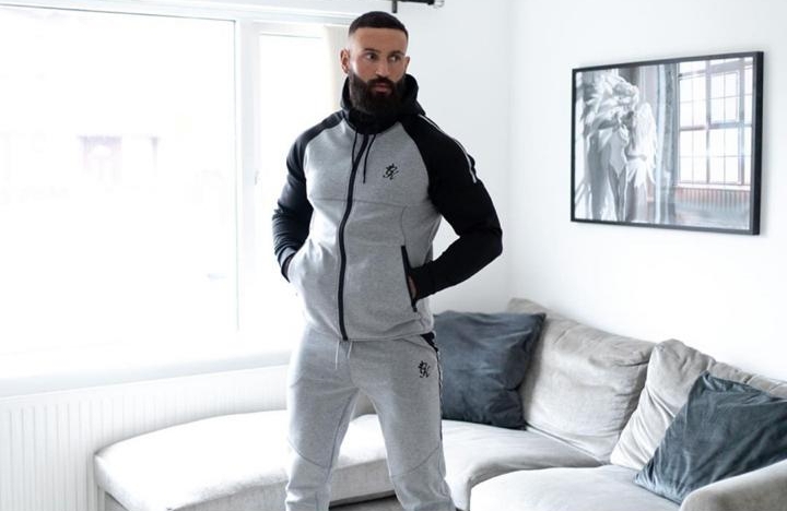 beardedmane1's tweet photo. Home workout outfits and beard with @liamcaleese.🏃⁠

#beardedmen  #men #beardedmane #beardedvillains s #beardedlife #thebeardguy #careproducts #groomingproducts #groomingkits #groomingtools #beardbalm  #beardstyle #beardmoisturizer #moisturizedaily #beardoil #beardproducts https://t.co/K14XtrCYLR