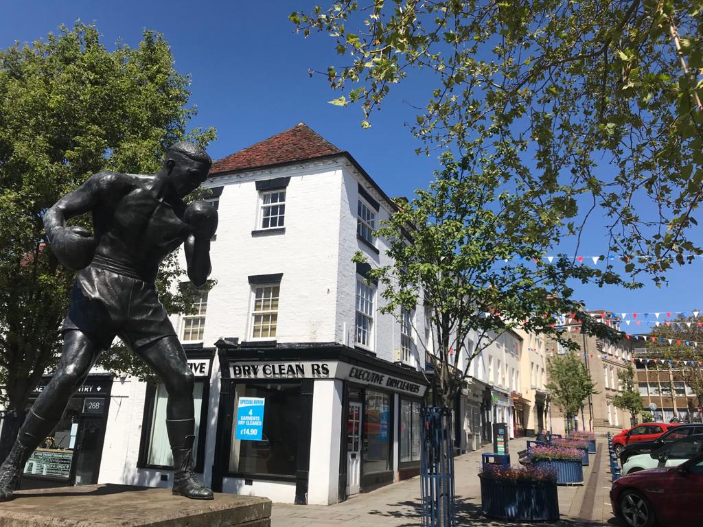 We have exciting news to share!!! 

wadsworthslaw.co.uk/wadsworths-sol…