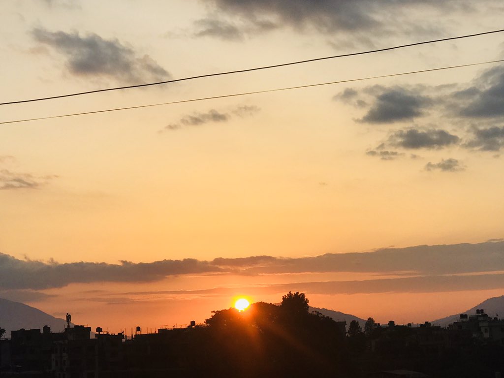 Dg3Devaki's tweet photo. #sunset https://t.co/a7fE2wHLL5