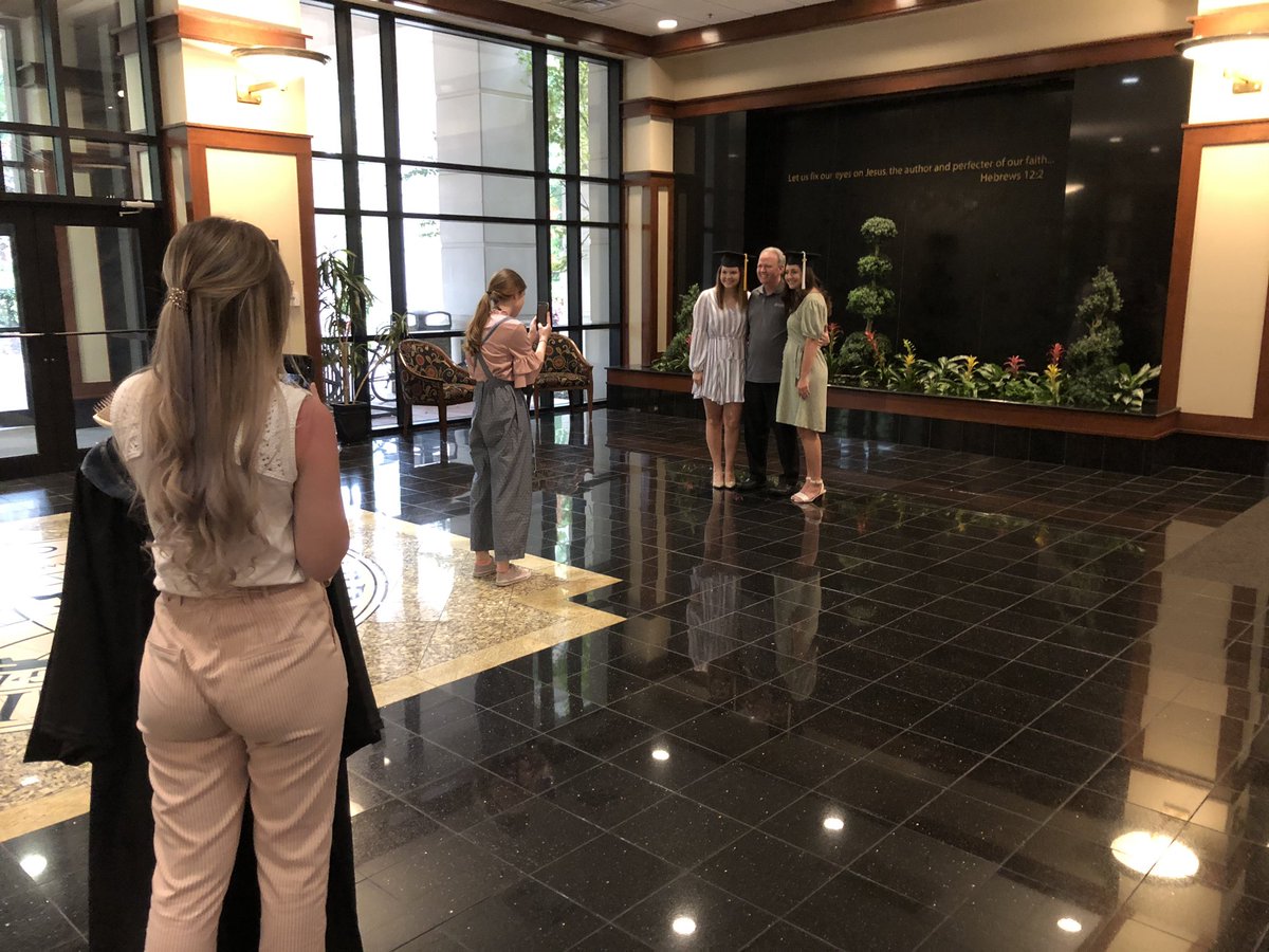mseawel's tweet photo. @BruceMcLarty Pictures of pictures of graduates...😀 https://t.co/eHbAz74USt