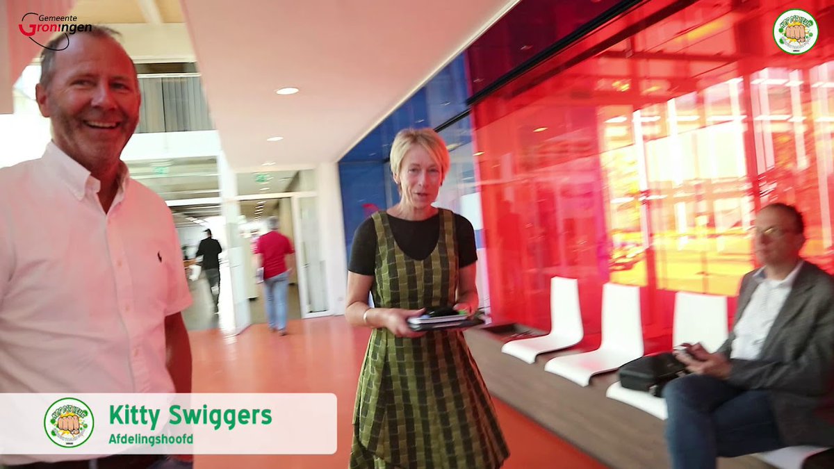 Of je worst lust! - DEURBROEZERS 2 Met maar liefst 700 worsten in de achterbak gaan Henk &amp; Ineke langs bij de <a href="/gem_groningen/">Gemeente Groningen</a>. Aan de Duinkerkenstraat broez'n alle mensen van de afdelingen Materieel, Stadsonderhoud &amp; Stadsprogramma namelijk gewoon deur. ow.ly/rK9850zDBog