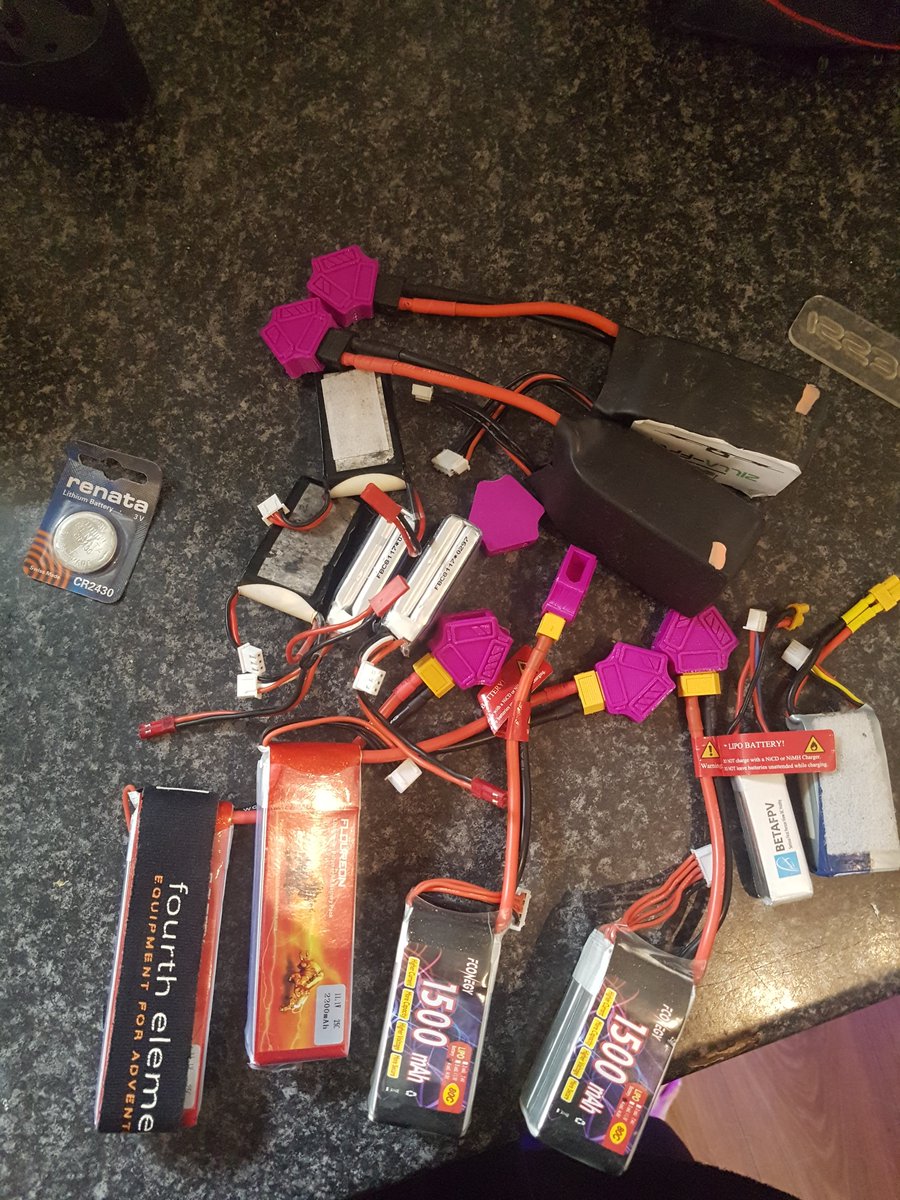 HullWhoop's tweet photo. Tomorrow we are free to fly . just remember to stay safe out there peeps 💜💜  #freestyle #fly #fpvlife #fpvracer #facebook #fpvaddict #youtube #youtubechannel 
@hullisthis
  #Hull_Yorkshire https://t.co/w5bCiQrsxG