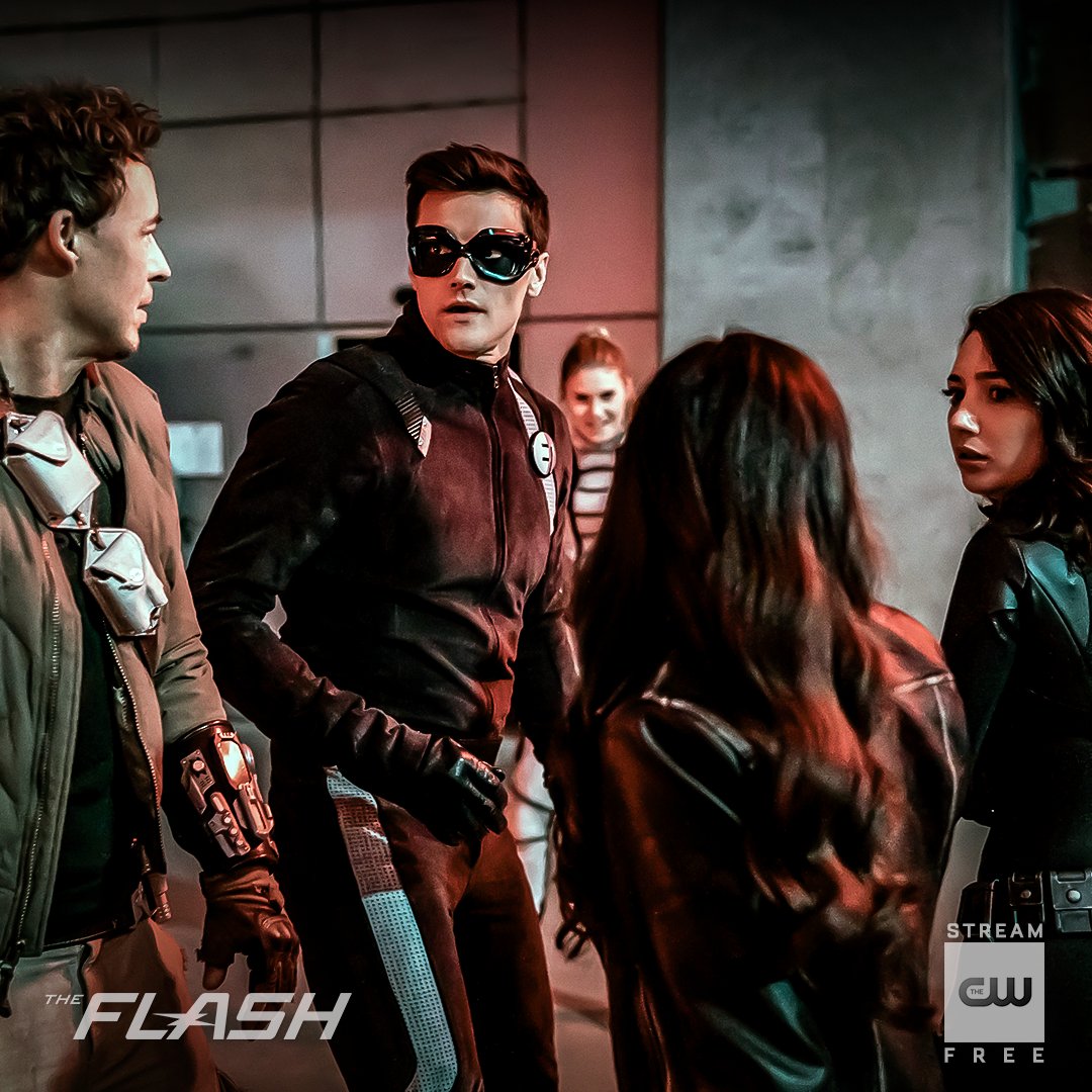 CW_TheFlash's tweet image. It all comes down to this. The season finale airs tonight at 8/7c! Stream tomorrow free only on The CW. #TheFlash