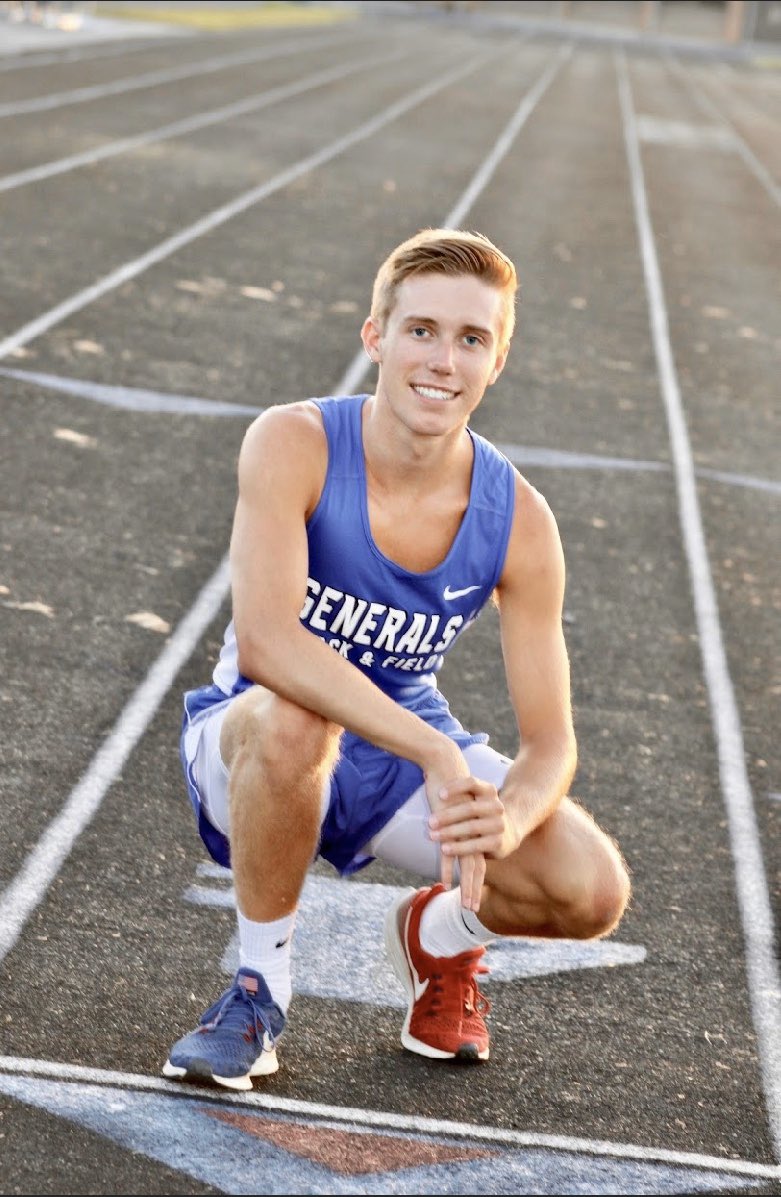 AwLinkCrew's tweet photo. We want to honor Jacob Varner who will be studying Information Technology at the University of Toledo in the fall.  Thank you, Jacob for being an amazing leader!!! https://t.co/yWxGsbSfAj