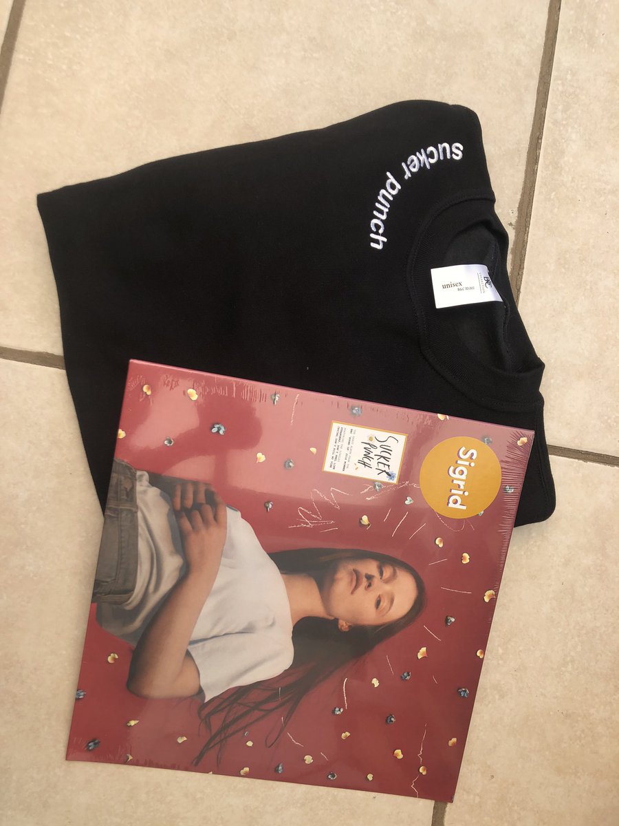 milly45051371's tweet photo. @thisissigrid thank you!! Highlight of my day☺️very happy🤩💓 https://t.co/1P4vKZfIVM