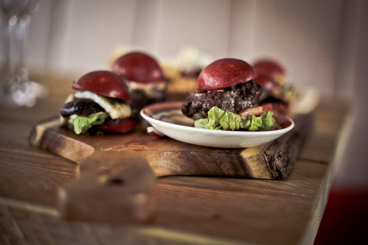 BurgerBubbles's tweet photo. We will be back with Sliders and Scones again, this Saturday! 😍

🕛 This Saturday (19/05) 12-5pm

🥂 £9.95pp option of a bottle of Prosecco at an extra cost

🚗 Uber Eats or Deliveroo

🛍️ Collection available, register your interest - https://t.co/qFlbpTEoQW https://t.co/wADG6ZL8GB