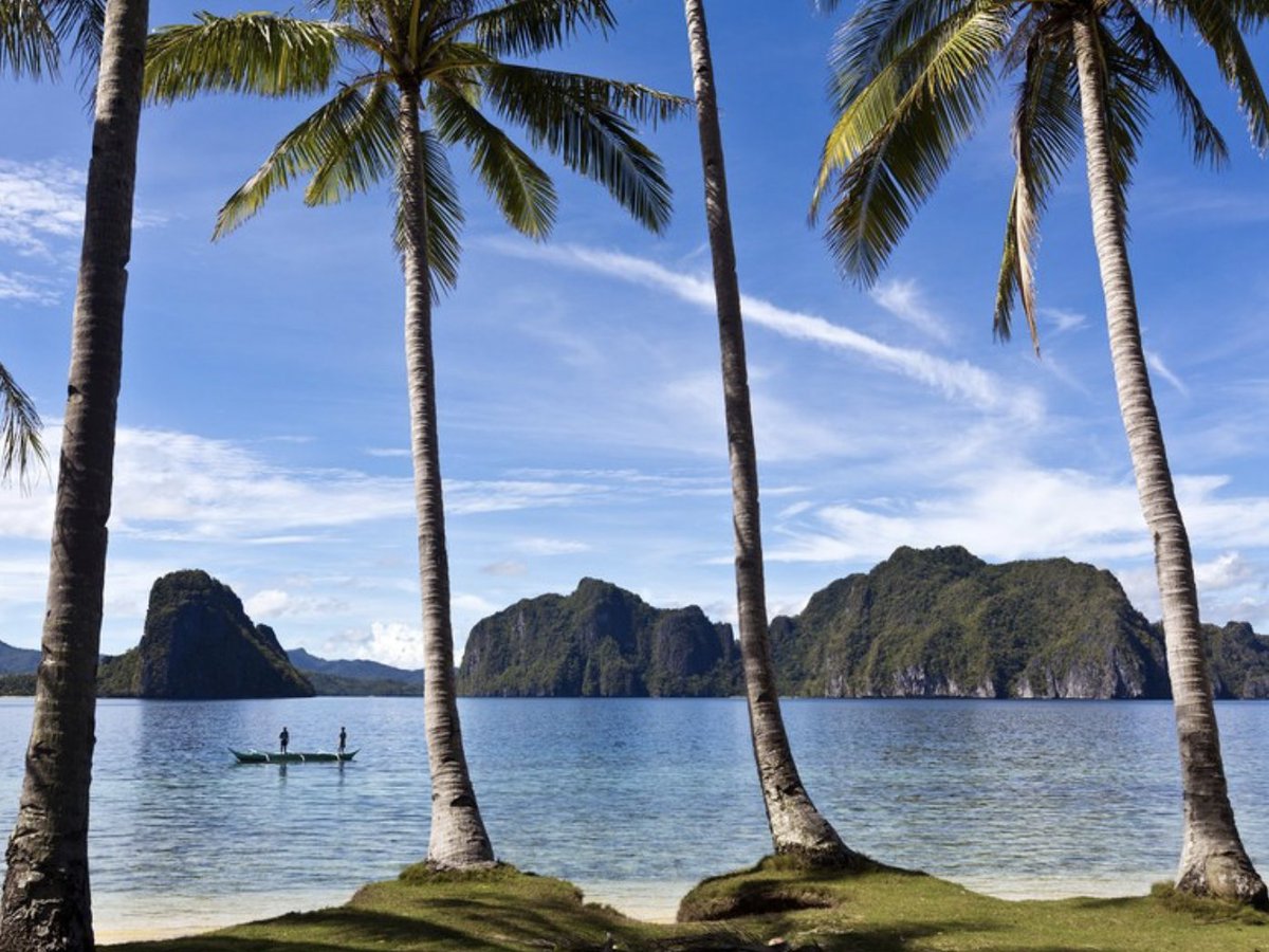 TravelcadeWS's tweet photo. Palawan is home to the otherworldly Puerto Princesa Subterranean River, a UNESCO World Heritage Site worth the trip alone. Many make El Nido and its blue lagoon their base, though, to explore the Bacuit Archipelago. #directtravel #travelcade #islanddestinations #luxurytravel https://t.co/9JtP2dwsCk