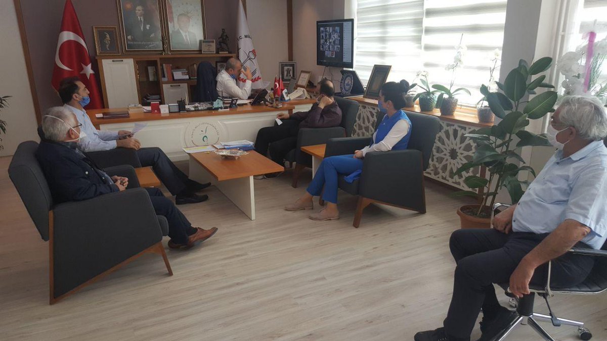 Aydin_MEM's tweet photo. İl Milli Eğitim Müdürümüz Sayın @seyfullah0966 başkanlığında haftalık İlçe Milli Eğitim Müdürleri toplantımızı gerçekleştirdik.
@tcmeb @ziyaselcuk @yskosger @safran1958 @hmzaydg @RehaDenemec @adnanboyaci @cemgencoglu @okancbn @mebailesi2023 https://t.co/H3YKI622eO