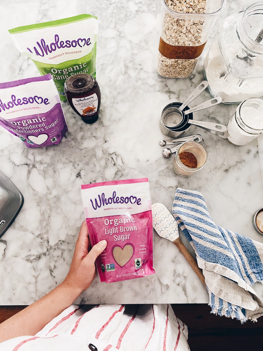 This month @wholesomesweet is putting together Sweet Relief Baking Packs of its organic sugar!  You can purchase one of these sweet packs for yourself or as a gift to a baking friend! Proceeds go to benefit <a href="/FeedingAmerica/">Feeding America</a>’s COVID-19 Response Fund. bit.ly/2W5QEHh #ad