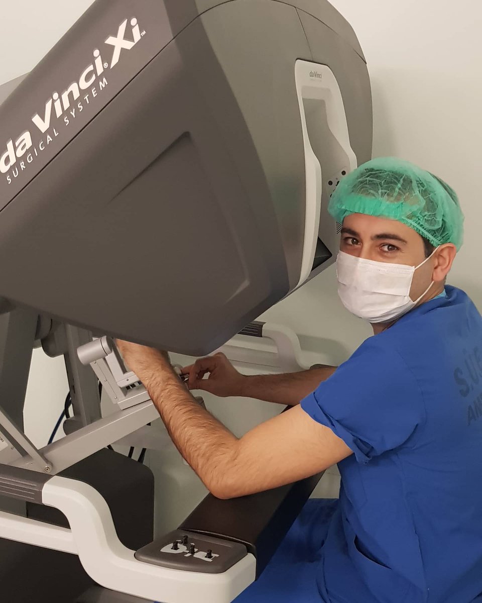 Rektum kanseri nedeniyle robotik LAR/Lİ
/zorluklardan, yıldızlara/
#cerrah #cerrahi #surgeon #surgery #gastroenteroloji #gastroenterology #gastrointestinal #kanser #cancer #laparoskopikcerrahi #laparoscopicsurgery #robotikcerrahi #roboticsurgery #kolon #rektum #colon #rectum