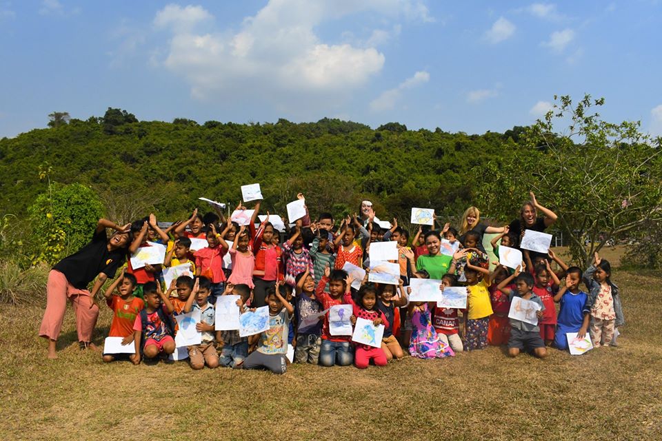 KhmerOceanLife's tweet photo. Our team is on a mission to spread the word about Irrawaddy dolphins in Kep with as many youngsters as possible starting with the ones from Kep Gardens.
#cmmcp #education #outreach #marineconservation #irrawaddydolphins https://t.co/EkJHPp55ku