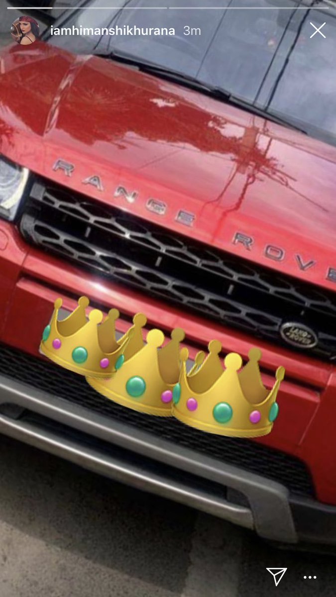 _fitooor's tweet photo. @realhimanshi still using Chow ki car, Aapki RangeRover ka kya hua.. 👑👑👑.. ya ghar ki tarah iski bhi pic showoff k liye daal di? #AsimRiaz #AsimSquad #FakeHimanshi https://t.co/BmgWApcHOE