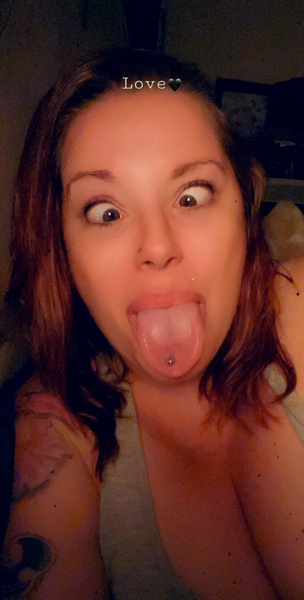 MsNovember94's tweet image. #moreselfies #blahblahblah #filters