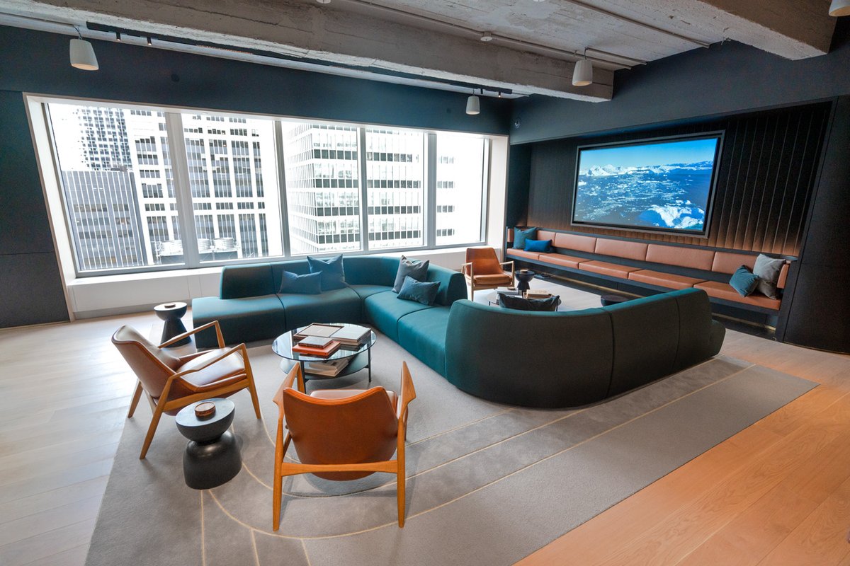 Excited to share our newly completed project located at the Time-Life building here in NYC. So much gratitude always to my favorite design team @fogartyfinger 💫
#fogartyfinger #timelifebuilding #rockefellercenter #design #nyc #newyork #arearug #carpet #commercial #StayHome