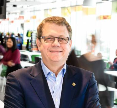 Grocery Business' Crisis Leadership Series explores how grocery retailers and food manufacturers are tackling the daily challenges of the pandemic. Today, Michael Medline, president and CEO of Empire Company Limited, shares his insights.
bit.ly/2WoixdK