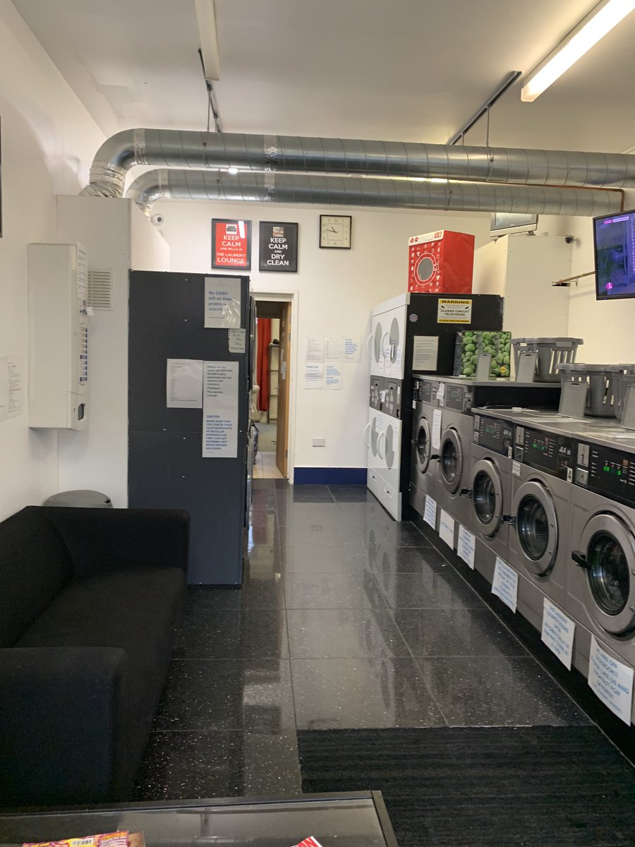 laundryglos's tweet photo. We are OPEN here at the Laundry Lounge.
An attendant is there from 10am-1pm everyday 7 days a week.
Adhering to social distancing guidelines👍 https://t.co/9tbrw8K9jT