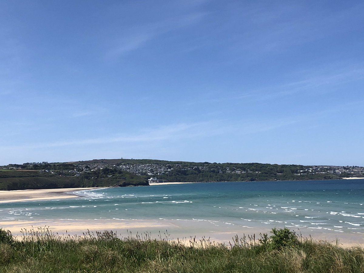 JackiHicks's tweet photo. Today’s #DailyExerciseWalk #walkfromhome #HayleBeach #StIvesBay #GodrevyLighthouse #PhillackChurch #LoveCornwall 💙 https://t.co/QhMvLfUzau