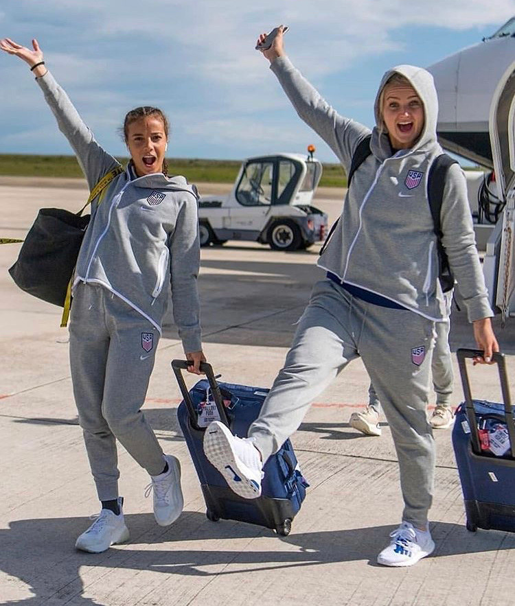 soccer_crush's tweet photo. Quarantine style goals.
#uswnt #quarantineandchill #sweatpantsforlife https://t.co/QfVHIaYT3k