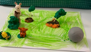 HG_Library's tweet photo. Thanks to Ayush Oad from class 2-1 for sharing an incredible 3D forest created after working on the Choice board for "The Great Kapok Tree".  Look for this and other Choice Board/Read Aloud activities on the H.G. Learning Commons Website! https://t.co/8l3834vsxn