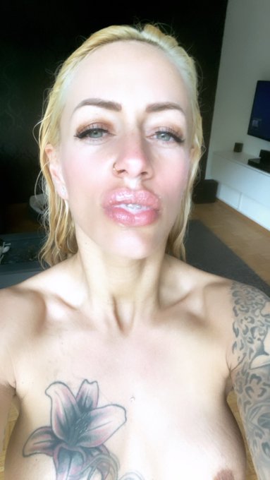 Ohhh cum lunch 🤤😍 #cum #shot #swallow https://t.co/4bVRIo7JhT<a href="/tag/cum"class="tags">#cum</a><a href="/tag/shot"class="tags">#shot</a><a href="/tag/swallow"class="tags">#swallow</a>