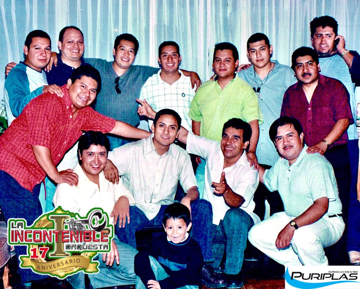 En este día los saludo con esta foto recordando la celebración de nuestro 1er Aniversario en conpañia de Grandes Amigos:

-Edie Miranda
-Eduardo Pimentel
-Tino López+
-Orlando Rojas
-Cesar Trejo
-Eloy Chavero
-Helder Serralde
-Ladis Olivares
-Enrique Lara
-Mario Melendez+