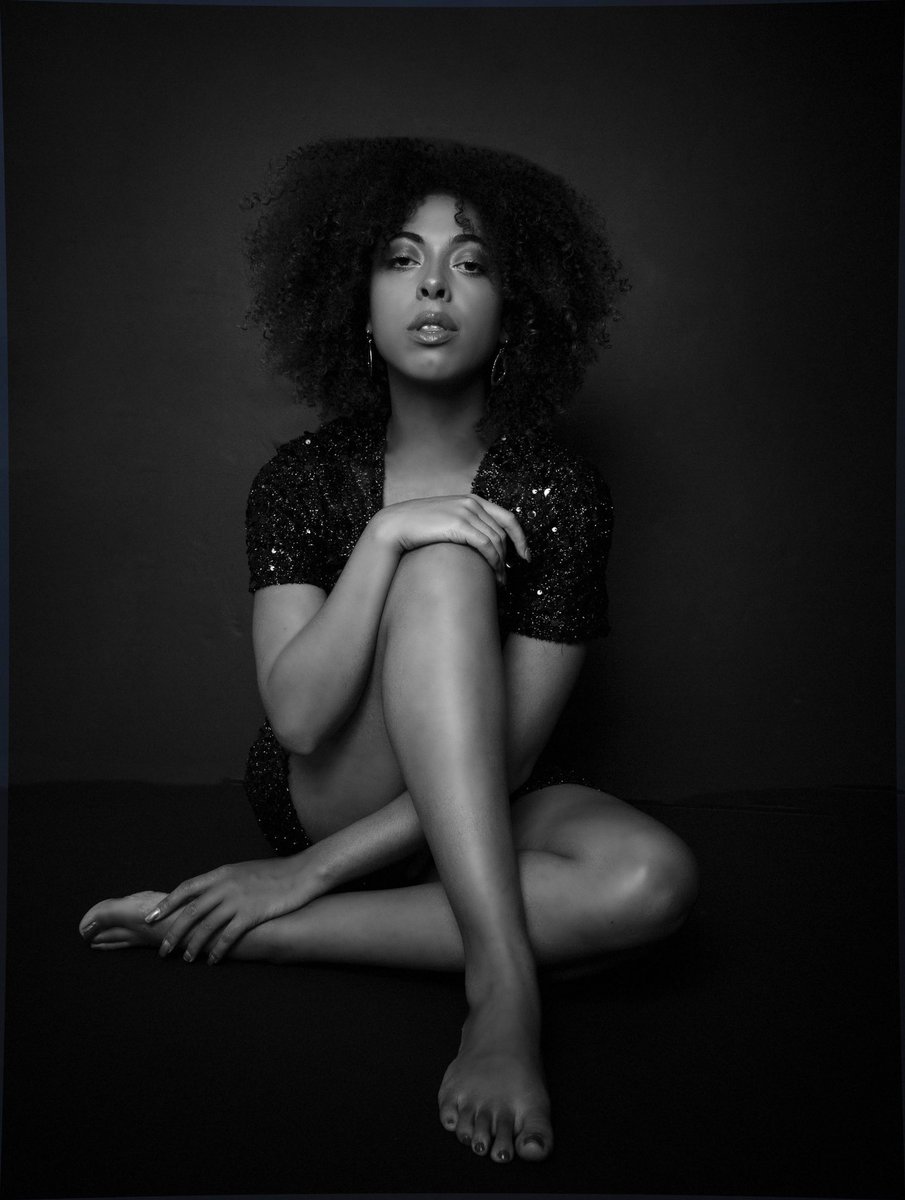 OlaAtLuminate's tweet photo. Can’t wait to get back to taking images. With the right social distancing and hygiene practices will be back very soon #AfterLockDown #SmallBusiness #highwycombephotographer https://t.co/z1AFCvkfZS