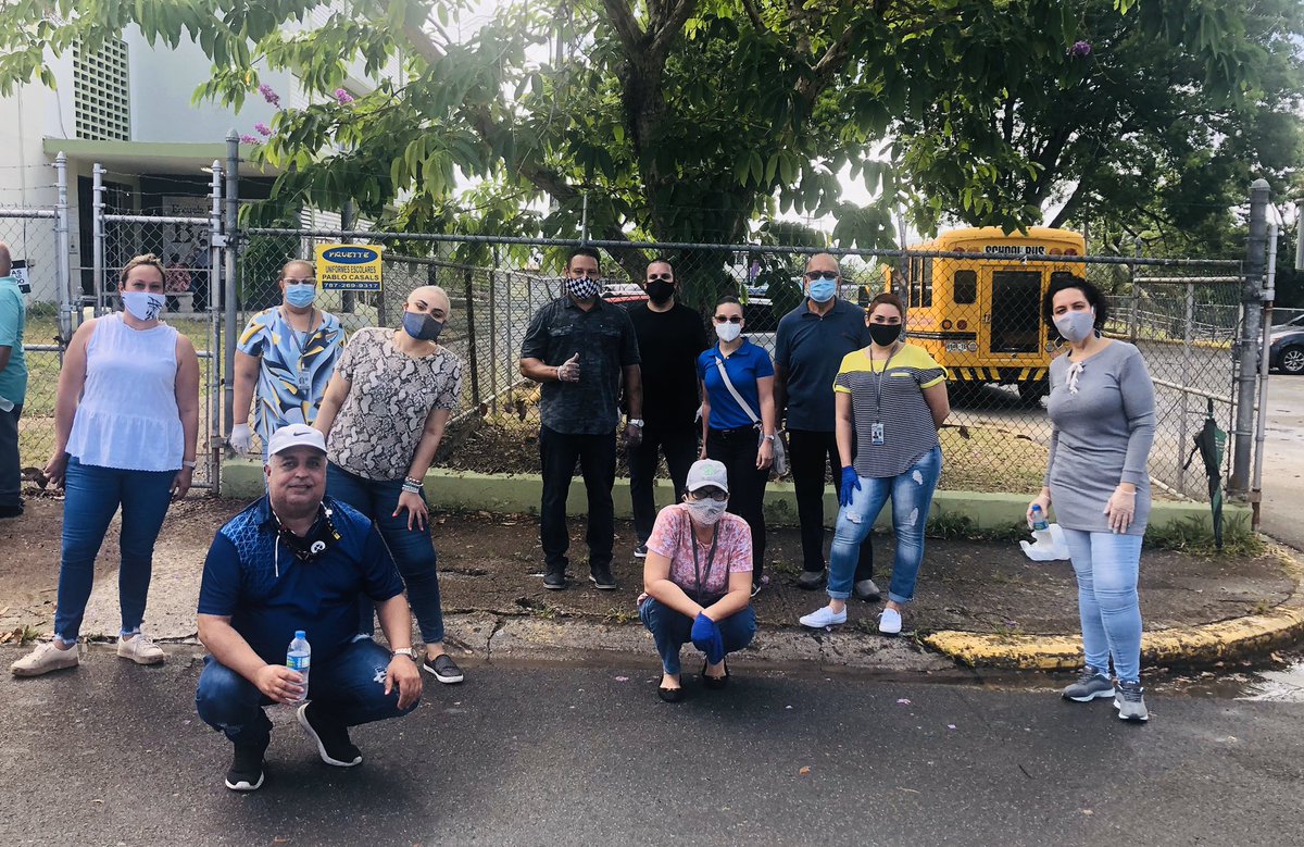 repjuniorperez's tweet photo. 📍[DISTRITO 7] Trabajando junto a mi equipo de trabajo y personal del Municipio de Bayamón #Distrito7 #Trabajandoparati #BayamonPresente https://t.co/48l2CaX7fz