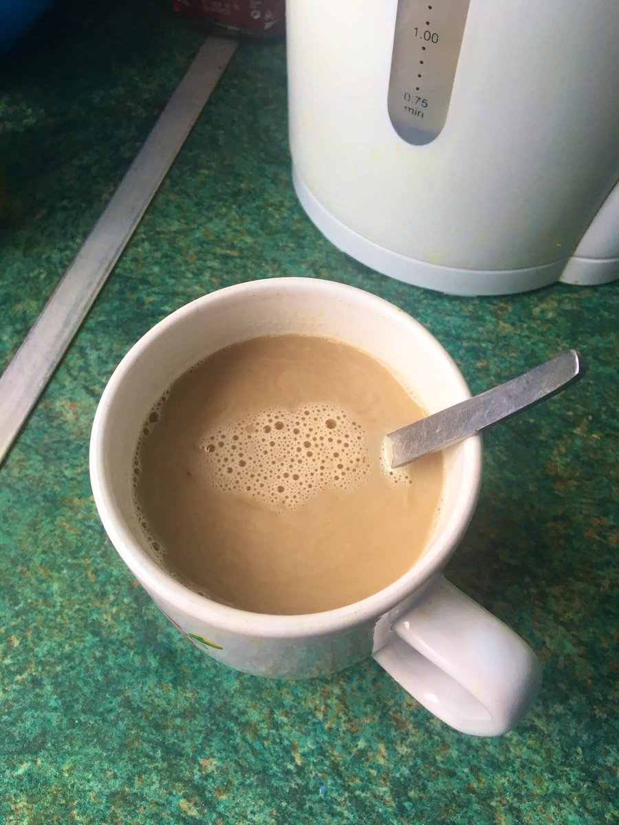FibroWarriorThe's tweet photo. All formed a line?? We are on some Columbia’s finest export of coffee that’s probably not from Columbia. But it’s nice. Always add milk first and stir and then hot water. Magic. So remember #milkinfirst https://t.co/BQs9UIPnRQ