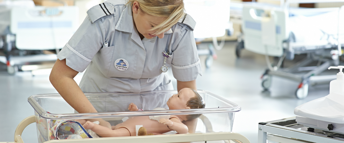 million_plus's tweet photo. A very happy #InternationalNursesDay to nurses everywhere, working under extraordinary circumstances, and to the brilliant modern universities training the majority of the next generation of these vital professionals 👏👏👏#ThinkModern #MakingBritainWork https://t.co/f7rq4o21YI