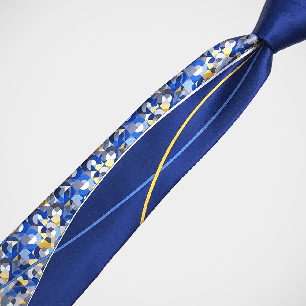 hhalpernesq's tweet photo. Free shipping all month long! Show off a new tie at your next Zoom meeting 👔🧑🏽‍💻 #hhalpernesq #freeshipping #zoommeeting #wfh #tie #mensfashion #toronto #torontofashion #torontomenswear #shoplocal #supportsmallbusiness #supportlocal @vitaliano1947 https://t.co/rOVVz1fMhI