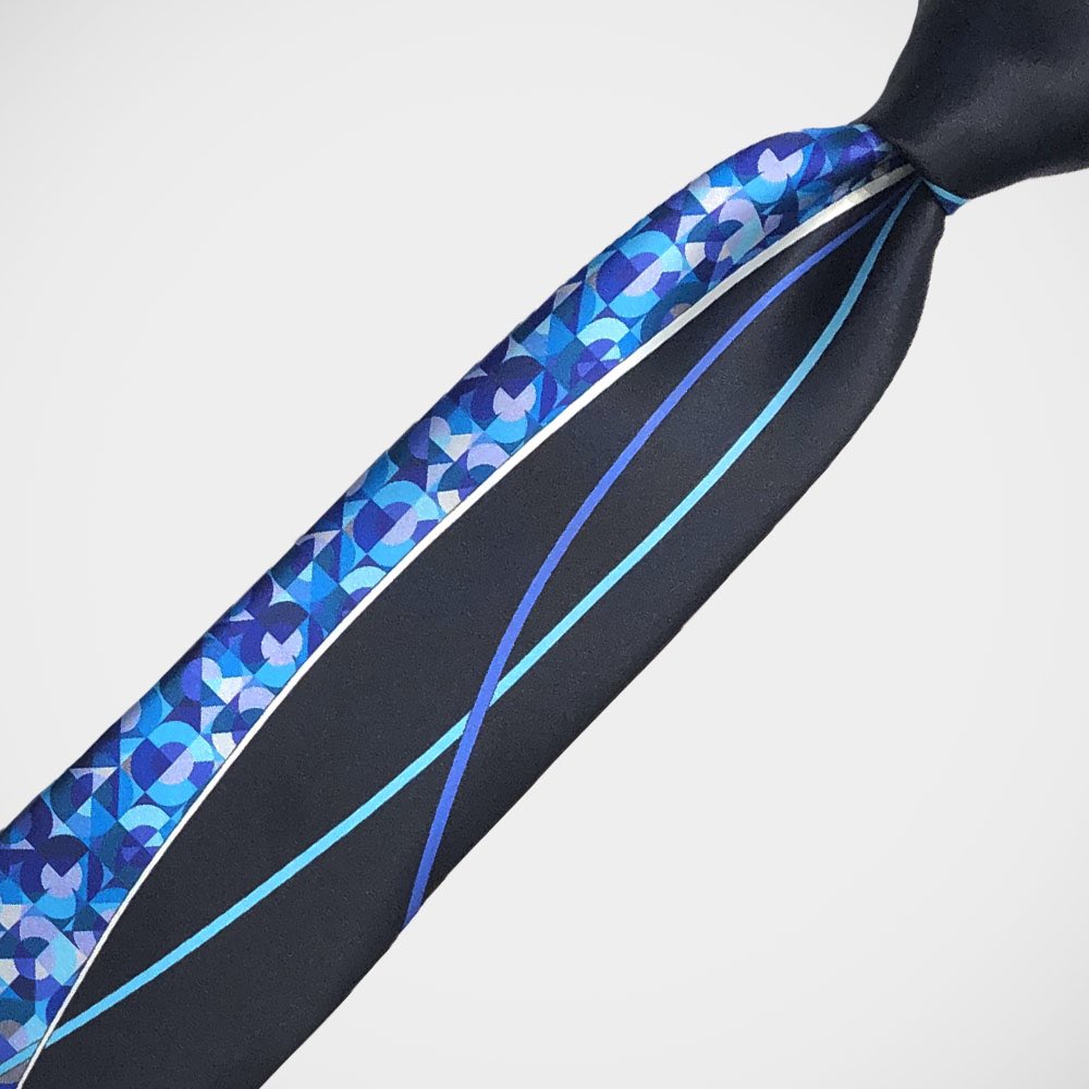 hhalpernesq's tweet photo. Free shipping all month long! Show off a new tie at your next Zoom meeting 👔🧑🏽‍💻 #hhalpernesq #freeshipping #zoommeeting #wfh #tie #mensfashion #toronto #torontofashion #torontomenswear #shoplocal #supportsmallbusiness #supportlocal @vitaliano1947 https://t.co/rOVVz1fMhI