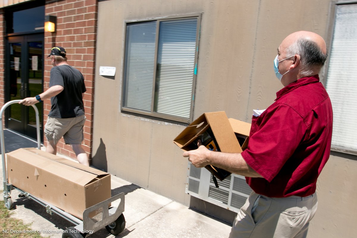 NCBroadband's tweet photo. Last week 180 Wi-Fi hotspots were delivered to school districts across the state and being installed on school buses to help bridge connectivity gaps in communities and enable remote learning. Up to 280 devices are being donated as part of a Wi-Fi on Bus Partnership. [1/2] https://t.co/HTfgDTsQwY