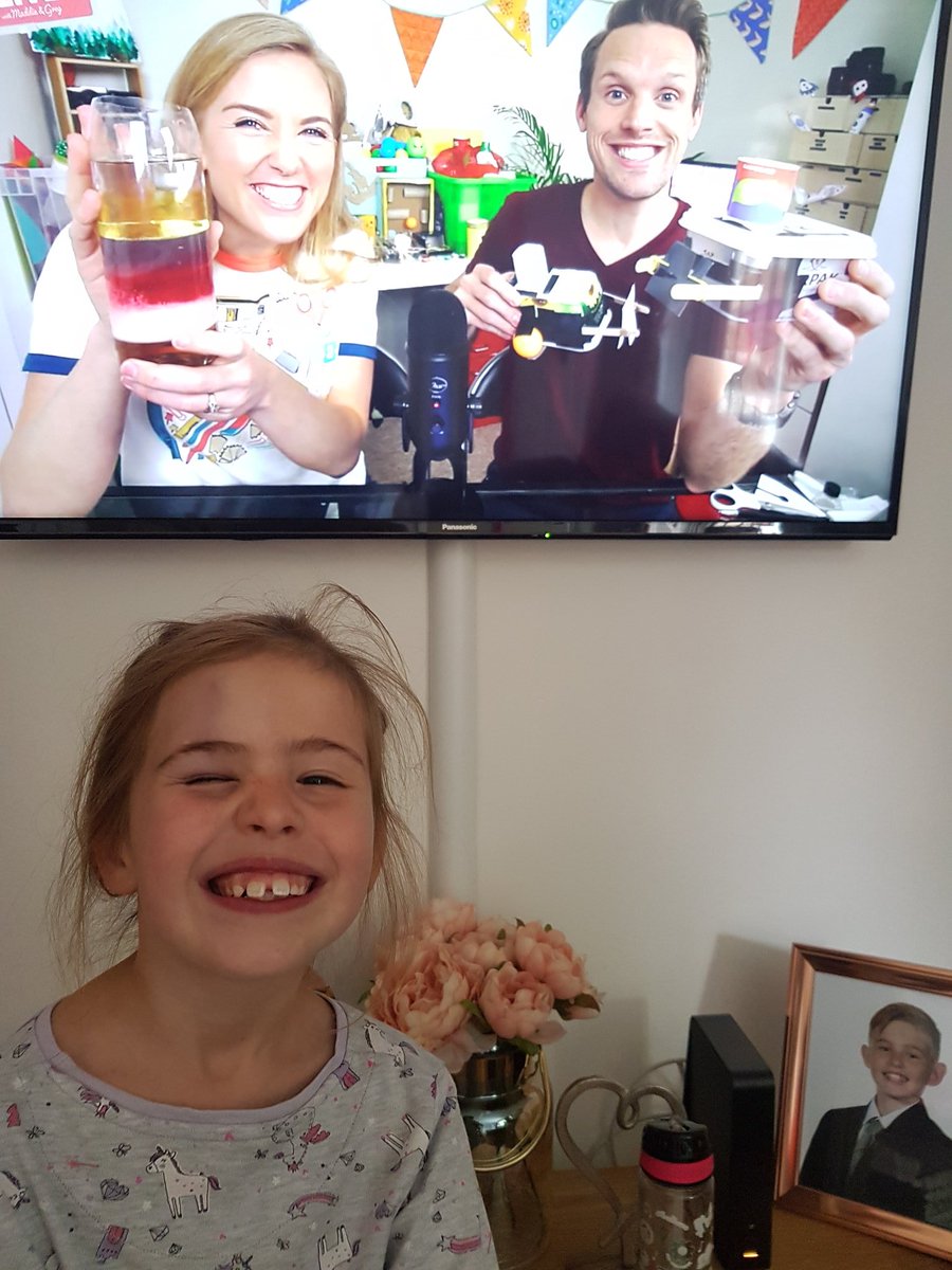 JWhitehouse48's tweet photo. #maddiemoate #letsgolive #gregfoot @YewTreeSandwell @maddiemoate @gregfoot after watching lets go live we decided to have our own science experiment. We have made our own 6 layer density column. https://t.co/nrejE4zZLM