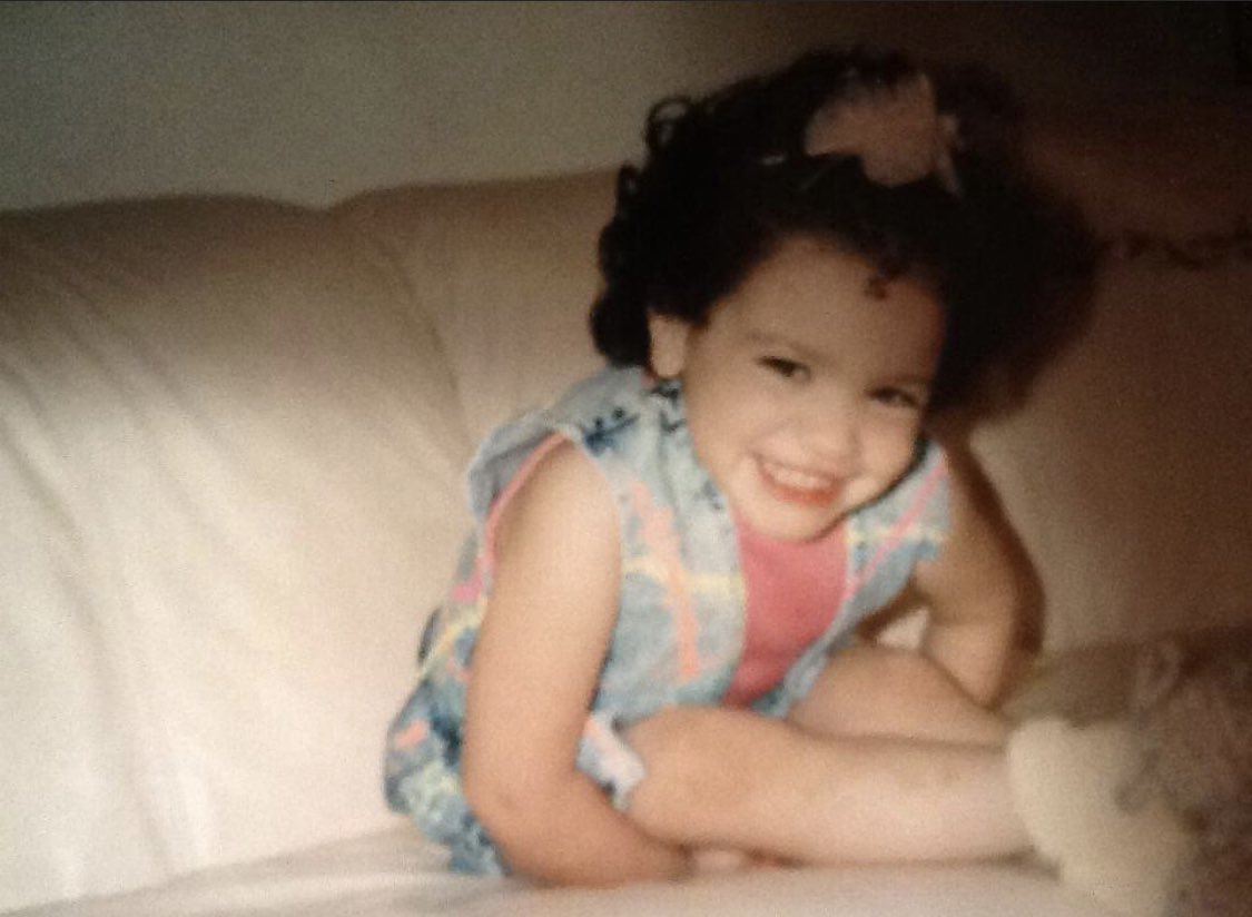 MissSunnyECSE's tweet photo. Deaf social group was a blast today! We shared our baby pictures... can you guess who this is? π The kids knew right away! I wonder what gave it away... #DeafEd #SEL #visuals #WeUseSign #theCLESway https://t.co/ssjEagy8TL