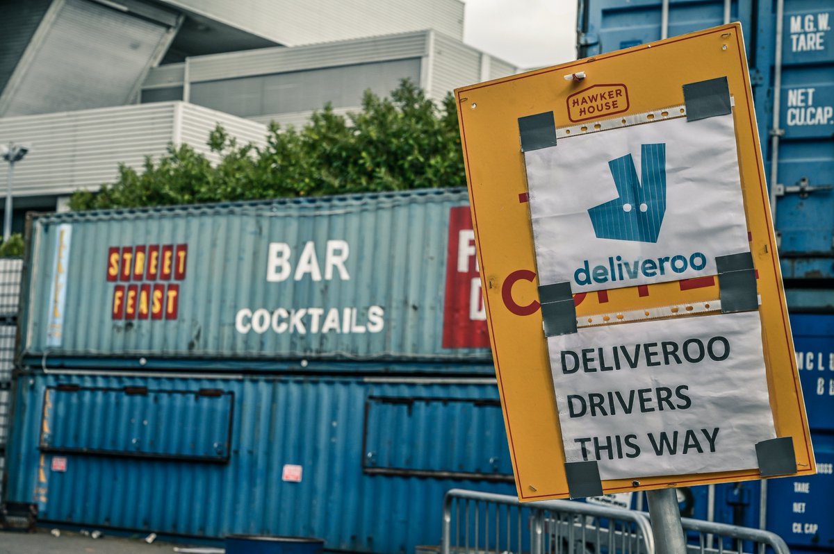 [THREAD]  #PictureOfTheDay 12th May 2020:  @Deliveroo  https://sw1a0aa.pics/2020/05/12/deliveroo/