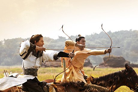  #FrozenFlower(쌍화점) tackles a form of LOVE that depicts Royalty, Deception, and Unwanted love.A Korean erotic historical film of 2008. This historical film is set during Goryeo Dynasty.