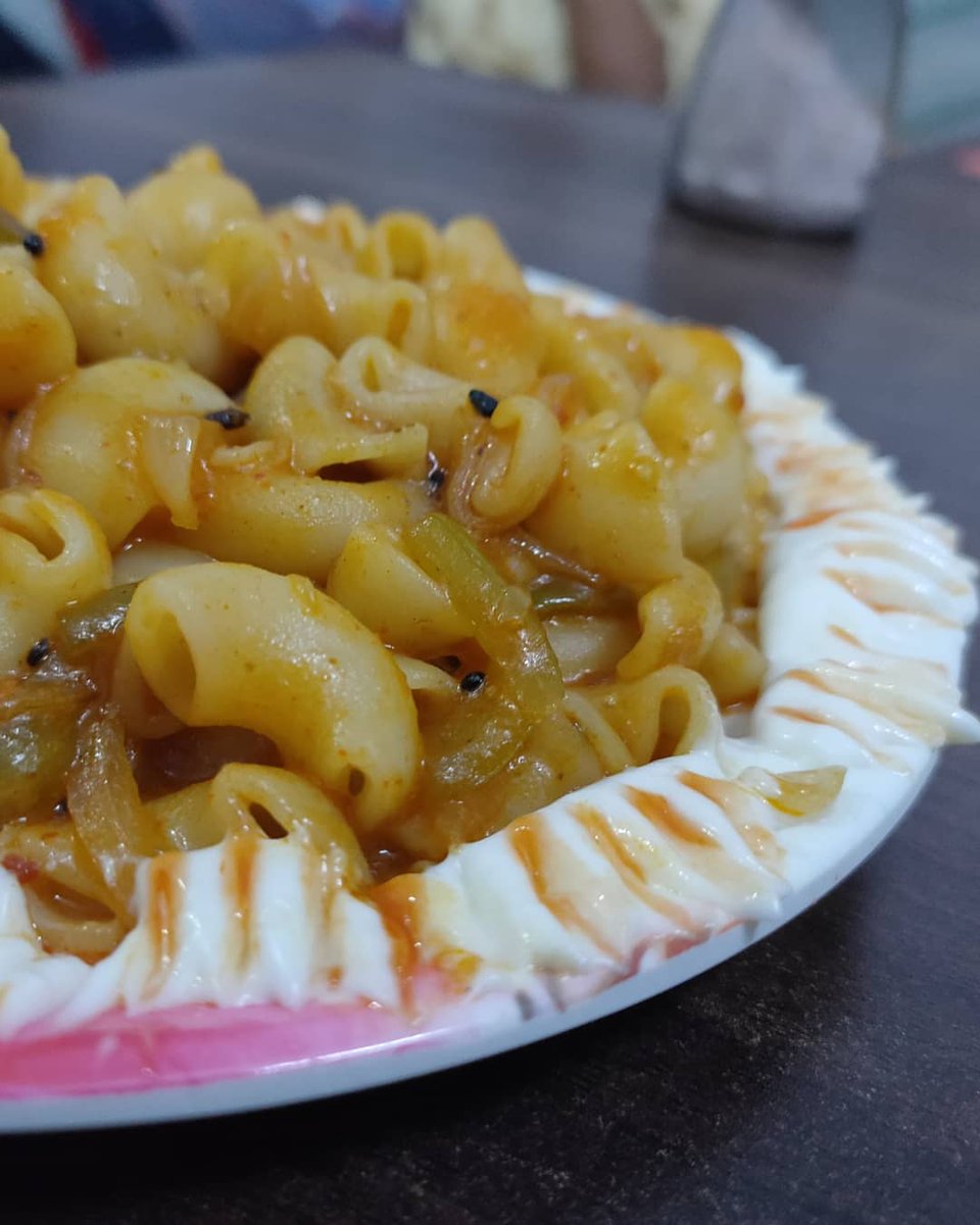 ZaikaZindagi's tweet photo. #Quarantine 
#homemade #yummy ❤️❤️🤤🤤 https://t.co/IdHLs2rIRM