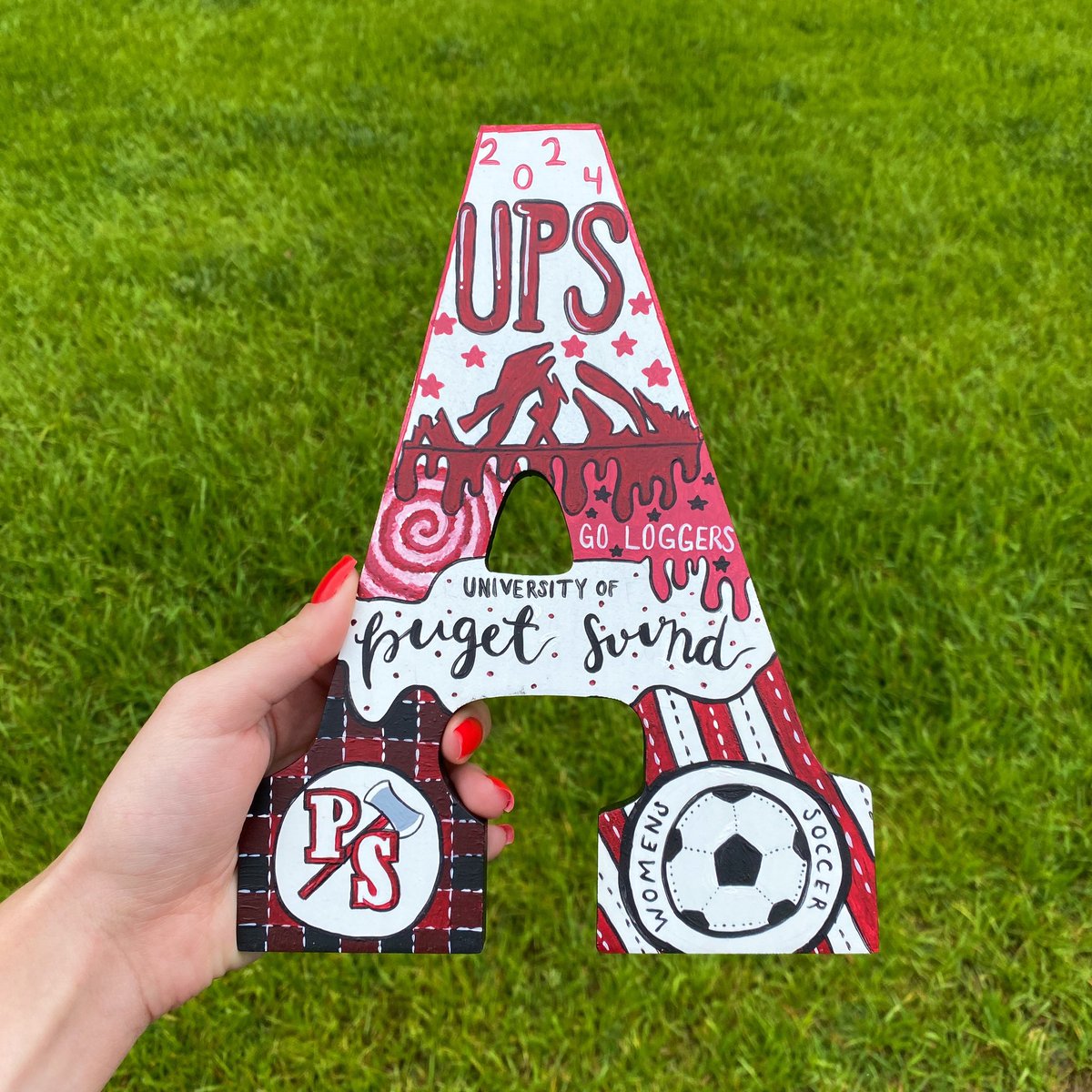 baileyaj_'s tweet photo. college letters :) https://t.co/hKXqclaMFl
