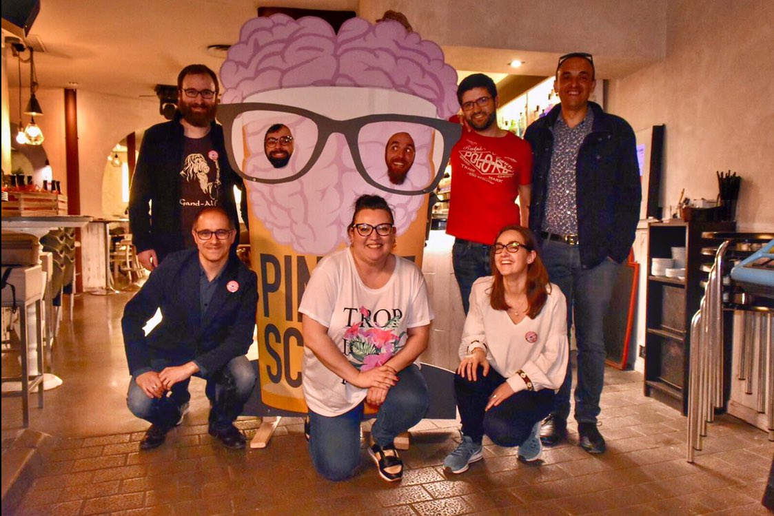 hebusto's tweet photo. Recordando una fabulosa edición de @pintofscienceES en Logroño #Pint18LOG. Con @m_didece, @_Argi_, @SergioAndCab, @edusadeci, @pjbarrecheguren, @alvaro654 y @MoureOrtega #pint20 #pint20ES #Pint20ESSeQuedaEnCasa #NosVeremosEnLosBares https://t.co/FPSzndo6fV