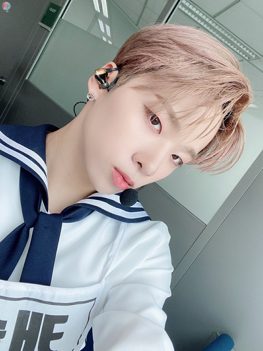  #Castle_J monthly post May 12th 2020 thread   @McndOfficial_His little kissie pouts are the most precious and cute uwu like omg so soft and sweet to see 