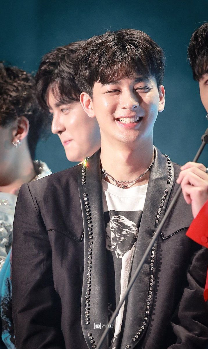 HongOne19's tweet photo. @0915HAZEL @YG_iKONIC ♥️♥️ https://t.co/nnmDkhh8iD