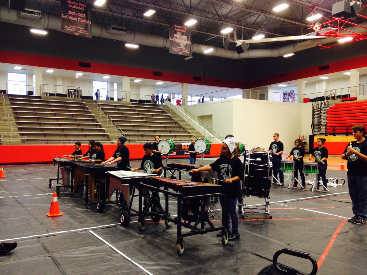 LWBullfrogBand's tweet photo. BMB15 Drumline!  #BMB15 #SymphonicRock #LWHS #LWISD https://t.co/RgT6tZJ49Y