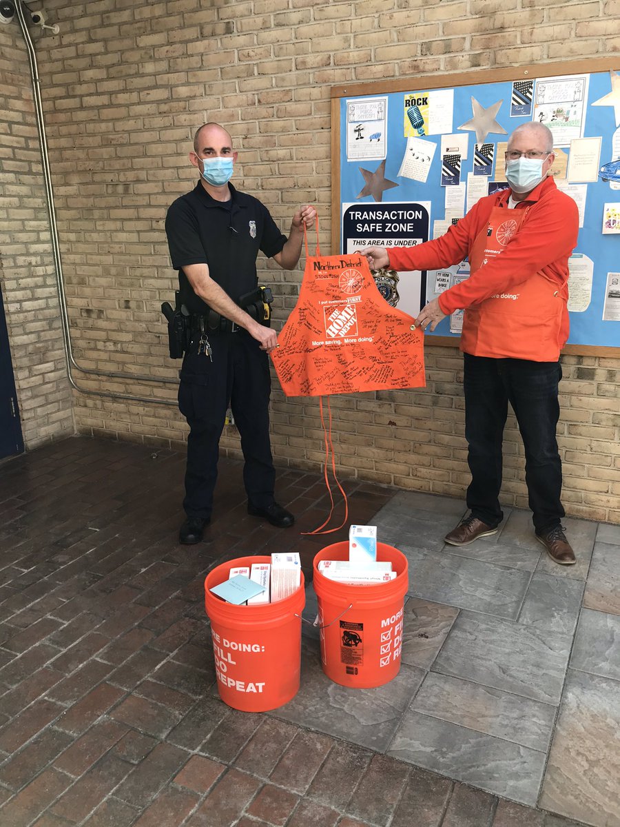 Thank you <a href="/AACOPD/">Anne Arundel County Police Department</a> Northern District for your partnership and all you do to serve and protect our community. Home Depot store #2501 appreciates all that you do and the time that you sacrifice. #Orange4Officers #PoliceWeek <a href="/BrianConwayTHD/">Brian Conway</a> <a href="/staceyjsharp1/">Stacey J Sharp-Brown</a> <a href="/PaulDeveno/">Paul Deveno</a> <a href="/Gina_Windsor/">Gina Windsor</a>