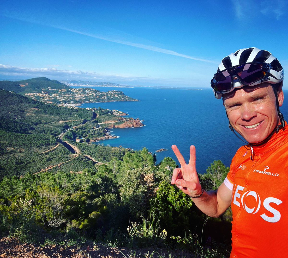chrisfroome's tweet photo. Super happy to be out on the road again 😁☀️ #cycling #ridingsolo https://t.co/4Zueqo95xE