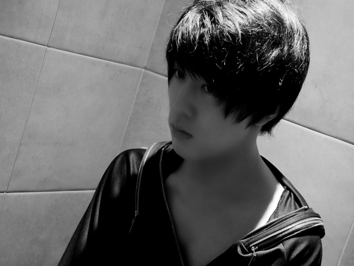 yamato_port's tweet photo. 元気ですかー?
僕は元気ですよー!
この期間に新しい事に挑戦してます!!
また皆さんに報告出来るの楽しみにしてます!
最近だと僕お酒を飲まなくなってな、プ���テインとレモン水を飲んでんねん!
皆さんはどのようにお過ごしですか?(^^)
落ち着いたらお会いしましょうね!
#smallport
#大和 https://t.co/JkoagpHBY9