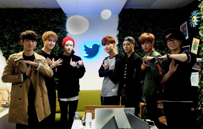 First kpop group ever to do a Twitter blue room session