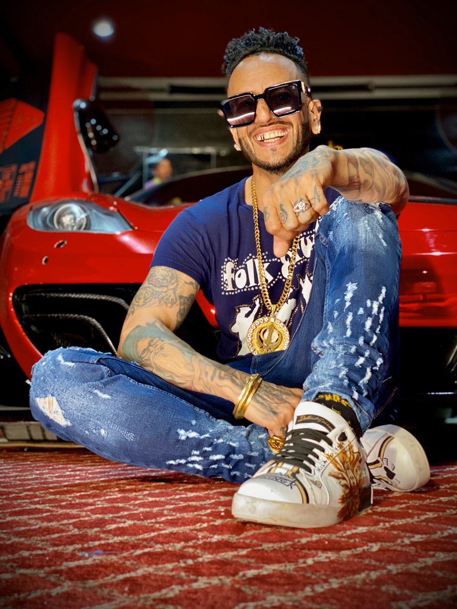 jazzyb's tweet photo. Create love don’t create hate 🔥 https://t.co/KUC4H3ZPwU