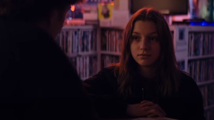 SabbiBou's tweet photo. Feeling emotional about so many things... the fact that both Daphné and Benny (who is probably her sis too 👀) tried to reach out to her, but the one person Lola turned to was Eliott. Cause in a way, he'd understand more than others ever could. 🥺 #werethesame #thatbond https://t.co/NJ99xV0UEy