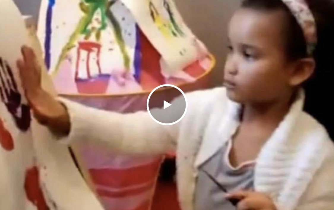 baat_org's tweet photo. Children’s National Hospital Offers #VirtualArtTherapy

@ChildrensNatl has been offering virtual art therapy sessions since March to help its young #CancerPatients and their families cope with the emotional stress of the disease.

Click here: https://t.co/oa68f38ZyK https://t.co/Q1mcPofO7Q