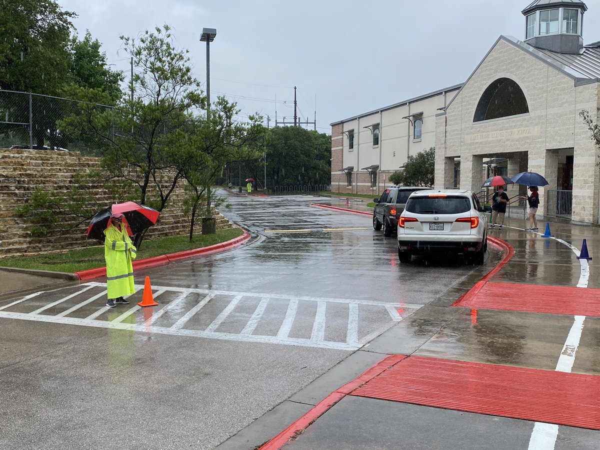BradTLancaster's tweet photo. Rain or shine, our campus staff are helping students get their belongings back and to return items to school. My thanks to these dedicated employees going the extra mile this week. We are a family! https://t.co/nG1aRWdehP
